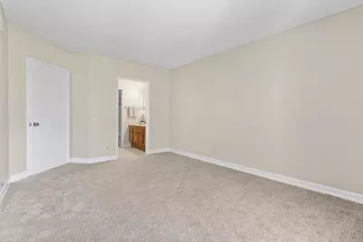 1040 E Washington Avenue #33, Escondido, CA 92025 - Photo 8
