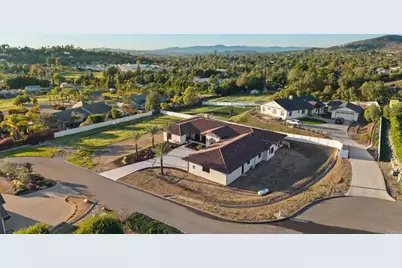 2525 Date Palm Court, Vista, CA 92084 - Photo 66