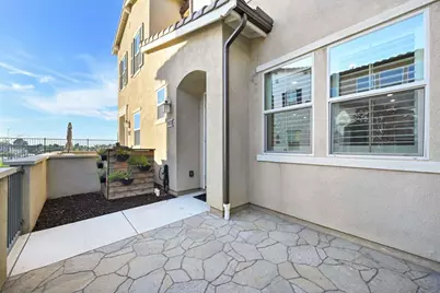 1118 Delpy View, Vista, CA 92084 - Photo 2
