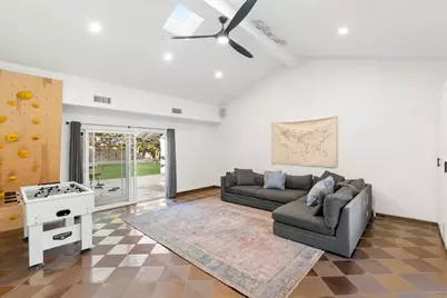 1102 Fleetridge Drive, San Diego, CA 92106 - Photo 46