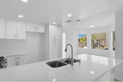 14493 Corte Lampara, San Diego, CA 92129 - Photo 18