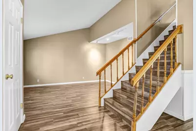 1887 Montgomery Avenue, Ventura, CA 93004 - Photo 6