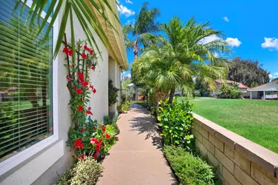 2207 Pleasantwood Lane, Escondido, CA 92026 - Photo 8