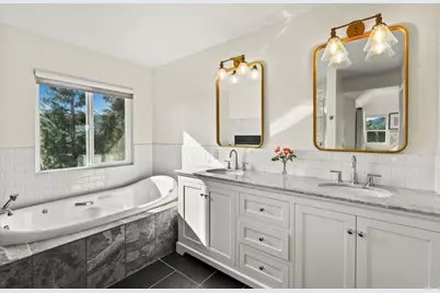 13820 Royal Dornoch Sq, San Diego, CA 92128 - Photo 26