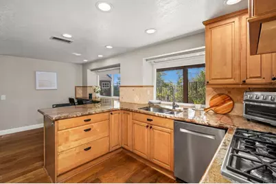 13820 Royal Dornoch Sq, San Diego, CA 92128 - Photo 6