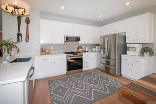 1573 Cypress Creek Ct, Vista, CA 92084 - Photo 16