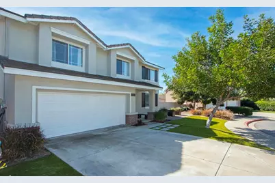 1573 Cypress Creek Court, Vista, CA 92084 - Photo 2