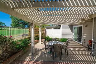 1015 Gleneagles Pl, Vista, CA 92081 - Photo 26