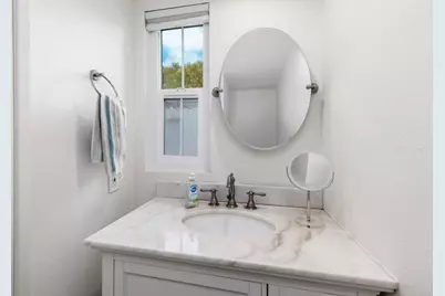 6819 Alderwood Drive, Carlsbad, CA 92011 - Photo 12