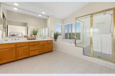 7011 Wildrose, Carlsbad, CA 92011 - Photo 32