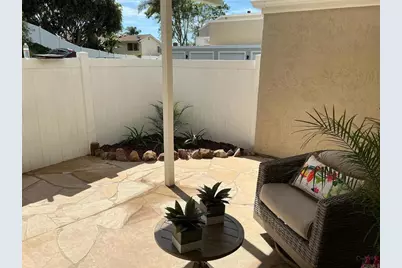 1089 Woodlake Drive, Cardiff by the Sea, CA 92007 - Photo 12