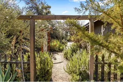 40707 Intrepid Rd, Hemet, CA 92544 - Photo 2