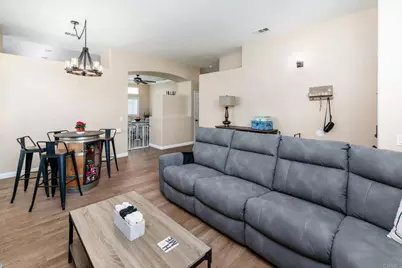 39528 Montebello Way, Murrieta, CA 92563 - Photo 6