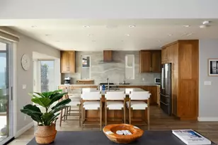 5570 Calumet Ave, La Jolla, CA 92037 - Photo 8