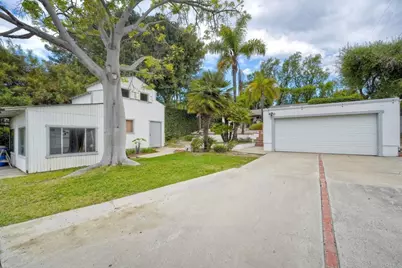 2301 Ivy Rd, Oceanside, CA 92054 - Photo 32