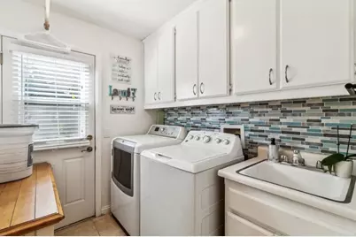 29950 Robbie Ln, Vista, CA 92084 - Photo 16