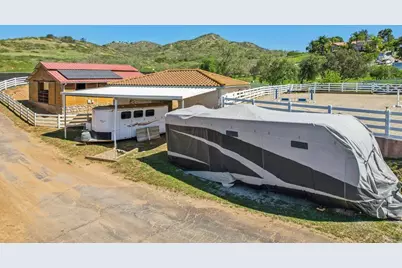 29950 Robbie Ln, Vista, CA 92084 - Photo 52