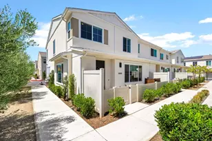35103 Vine Pl, Fallbrook, CA 92028 - Photo 2