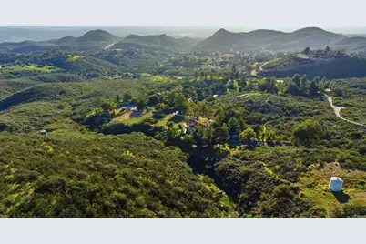 17345 Iron Mountain Drive, Poway, CA 92064 - Photo 2