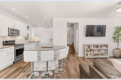 16094 Veridian Cir, San Diego, CA 92127 - Photo 2