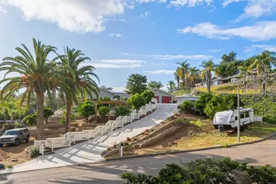 3434 Los Sicomoros Lane, Fallbrook, CA 92028 - Photo 4