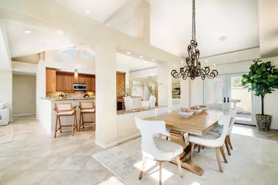 7240 Caminito Cruzada, La Jolla, CA 92037 - Photo 10