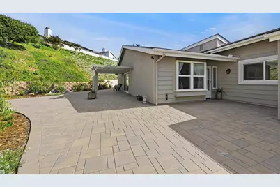 3327 Vivienda Circle, Carlsbad, CA 92009 - Photo 2