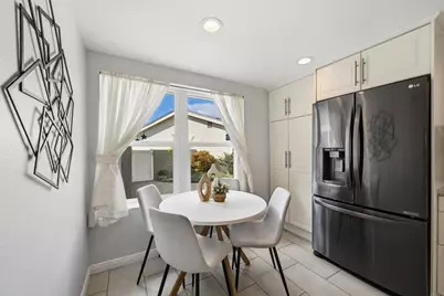 3327 Vivienda Circle, Carlsbad, CA 92009 - Photo 10