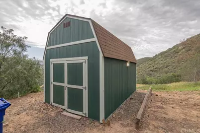 4327 Hollyhill Road, Vista, CA 92084 - Photo 70