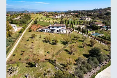 1210 Clos Duval, Bonsall, CA 92003 - Photo 44