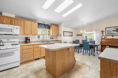 525 W El Norte Parkway #301, Escondido, CA 92026 - Photo 14