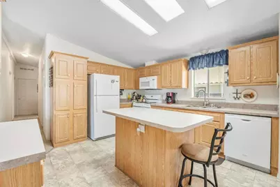 525 W El Norte Parkway #301, Escondido, CA 92026 - Photo 4