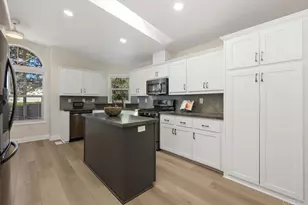 525 W El Norte Parkway, Escondido, CA 92026 - Photo 12