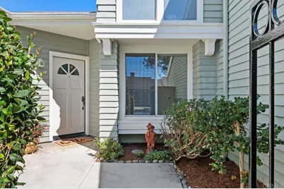 7104 Lantana, Carlsbad, CA 92011 - Photo 2