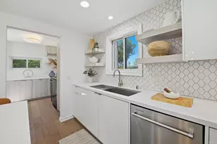 637 N Rios Ave, Solana Beach, CA 92075 - Photo 14