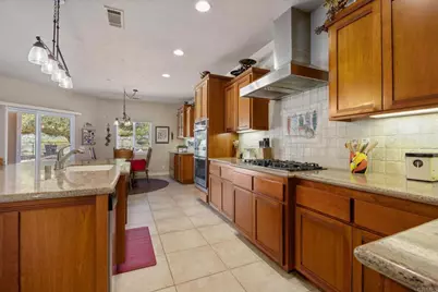 10204 Mount Olympus Valley Rd Road, Fallbrook, CA 92028 - Photo 16