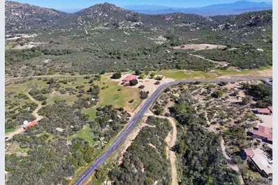 10204 Mount Olympus Valley Rd Road, Fallbrook, CA 92028 - Photo 48