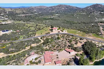 10204 Mount Olympus Valley Rd Road, Fallbrook, CA 92028 - Photo 50