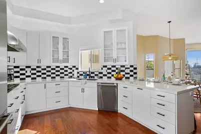 2475 Manchester Avenue, Cardiff by the Sea, CA 92007 - Photo 10