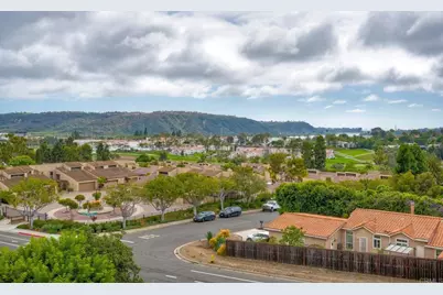 2251 Altisma Way #202, Carlsbad, CA 92009 - Photo 34