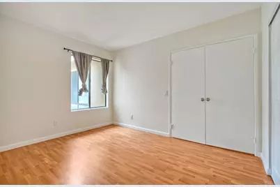 2251 Altisma Way #202, Carlsbad, CA 92009 - Photo 12