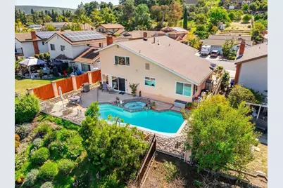 9068 Ellingham Street, San Diego, CA 92129 - Photo 2