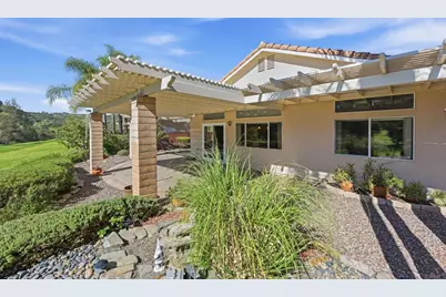 8899 Tobira Drive, Escondido, CA 92026 - Photo 36