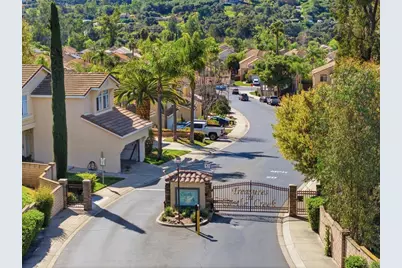 8899 Tobira Drive, Escondido, CA 92026 - Photo 42