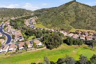 8899 Tobira Dr, Escondido, CA 92026 - Photo 38