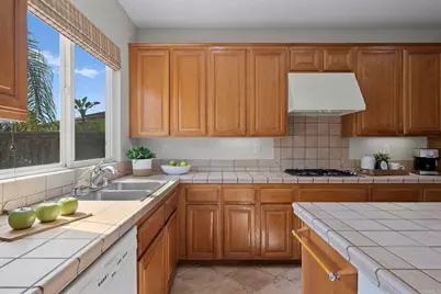 371 Plaza Toluca, Chula Vista, CA 91914 - Photo 22