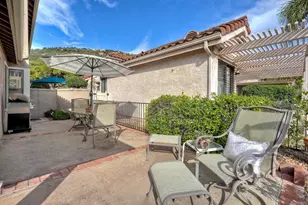 28766 Vista Valley Dr, Vista, CA 92084 - Photo 32