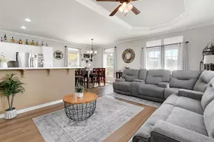 718 Sycamore Ave, Vista, CA 92083 - Photo 4