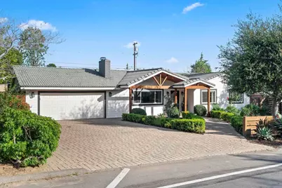 804 Cypress Drive, Vista, CA 92084 - Photo 2