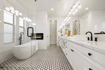 2124 Historic Decatur Rd, San Diego, CA 92106 - Photo 1